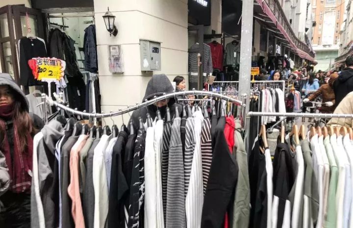 天津最大的服装批发市场在哪里,海南服装男服装批发市场