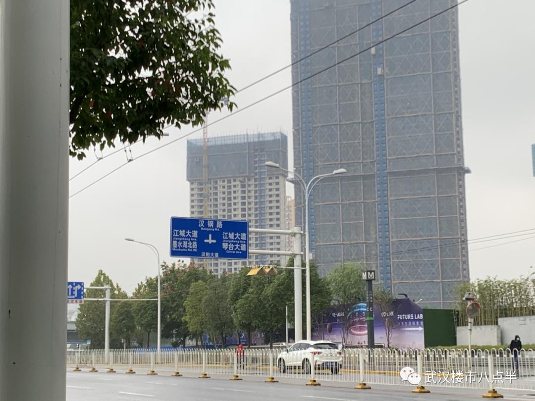 悲催精装改毛坯,悲催楼盘