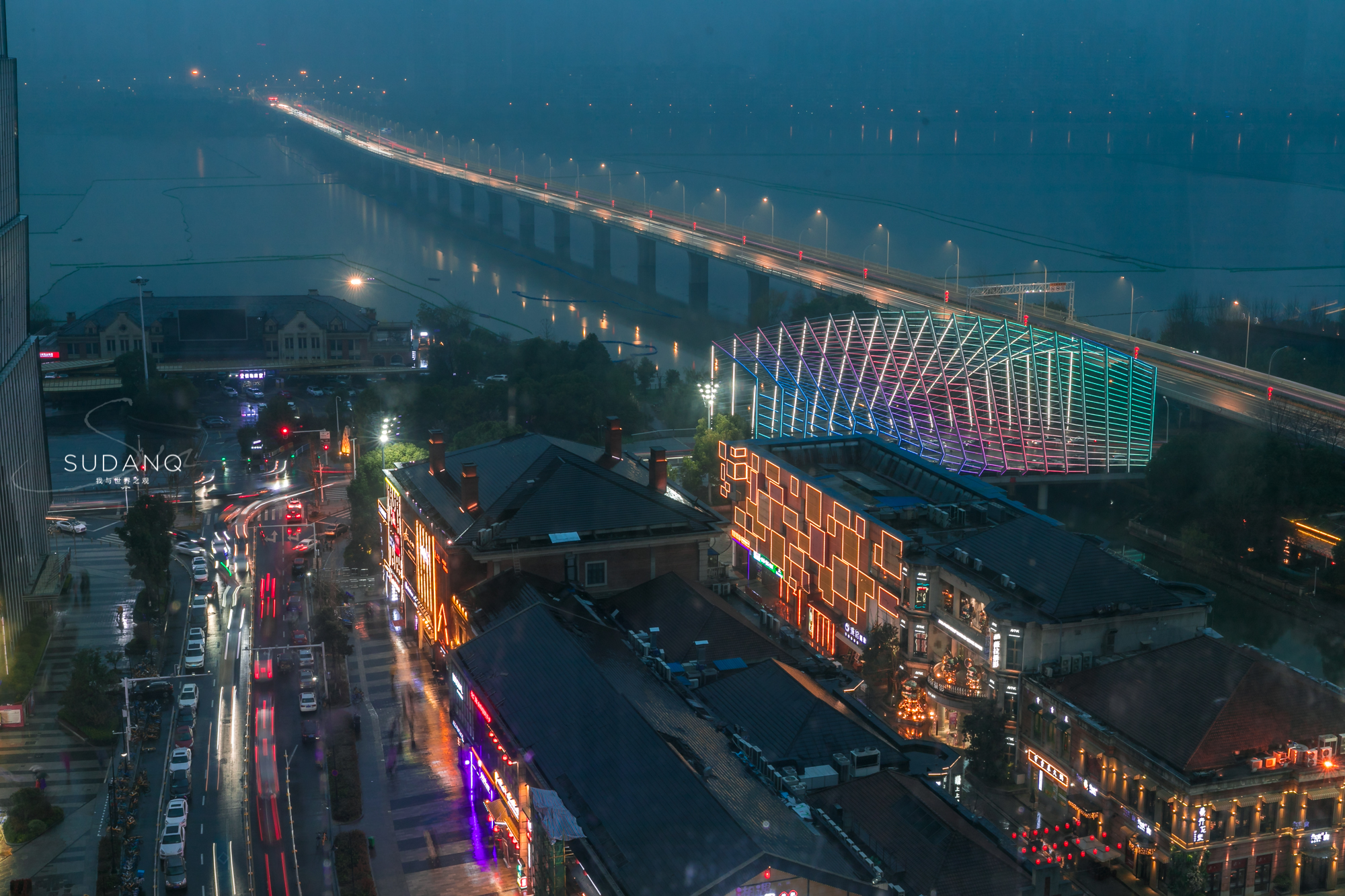 打卡武汉网红民宿：现代与古典的繁华人间，藏有“鹿野”