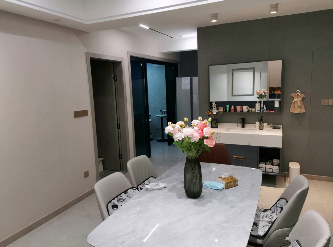 从开工到结束100多天，125平方米40万，花了不少冤枉钱