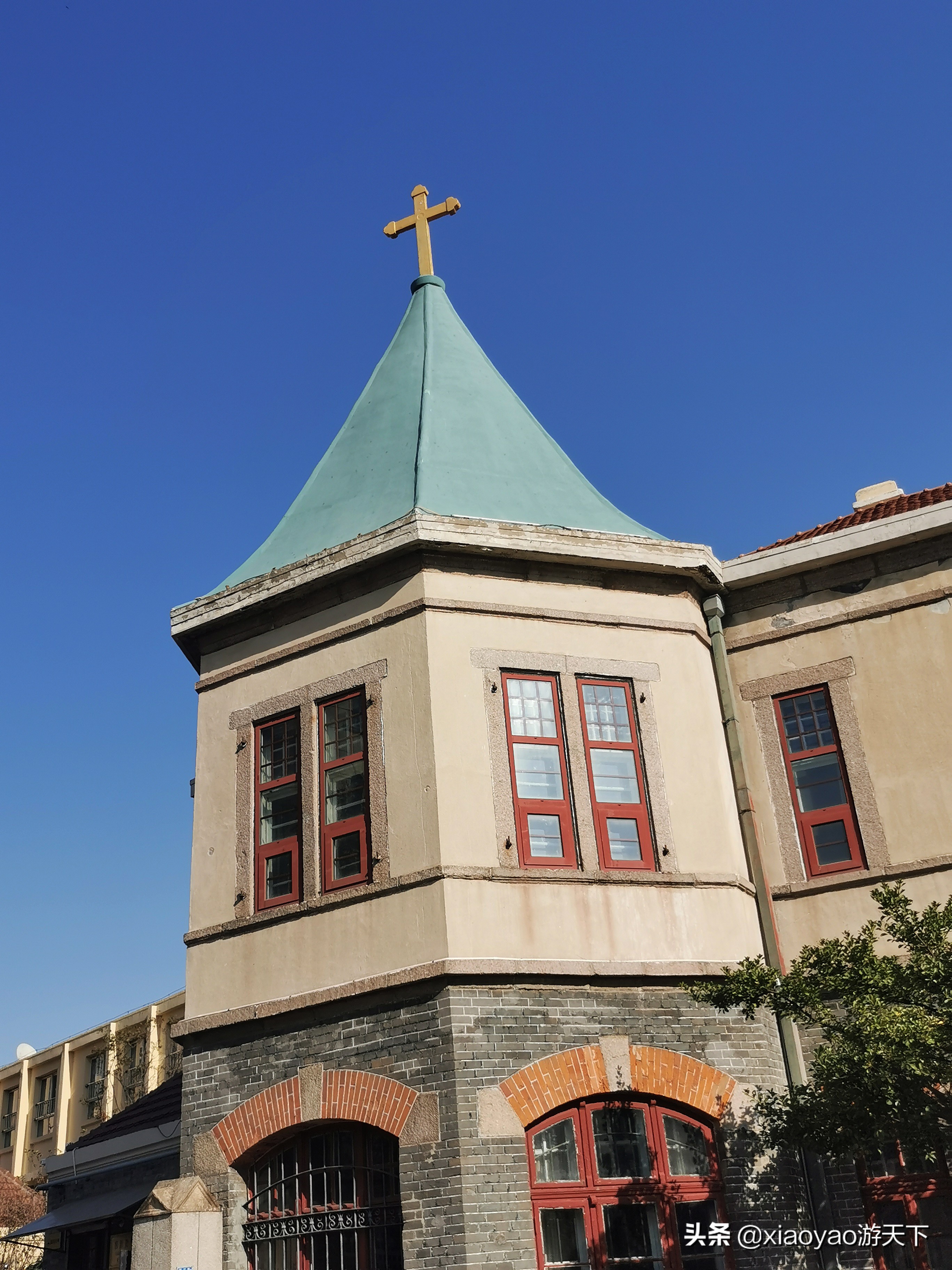 青岛百年德式建筑天主教堂,青岛最有名的天主教堂是哪个地方