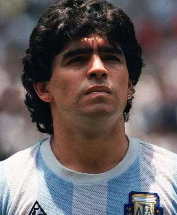 央视评马拉多纳,c罗对马拉多纳评价