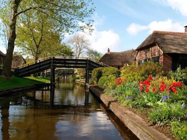 荷兰美丽而神秘的羊角村,羊角村荷兰最受欢迎小镇