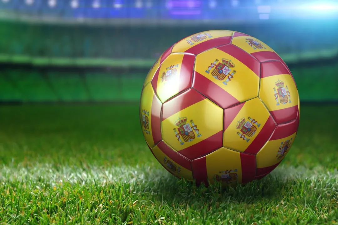 西班牙以皇马巴萨为班底,西班牙足球厉害吗