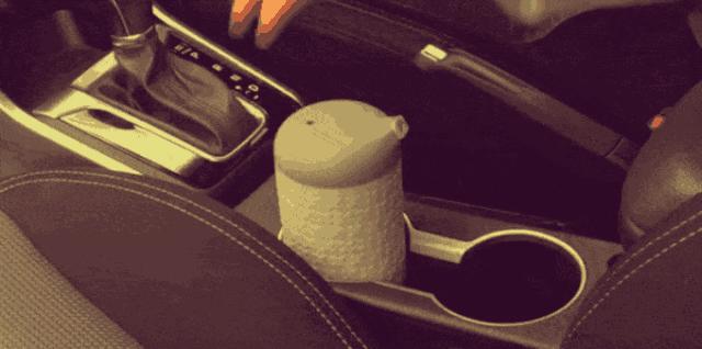 听说澳洲许多上班族的车上都长了这么一个咖啡杯，永不会洒？