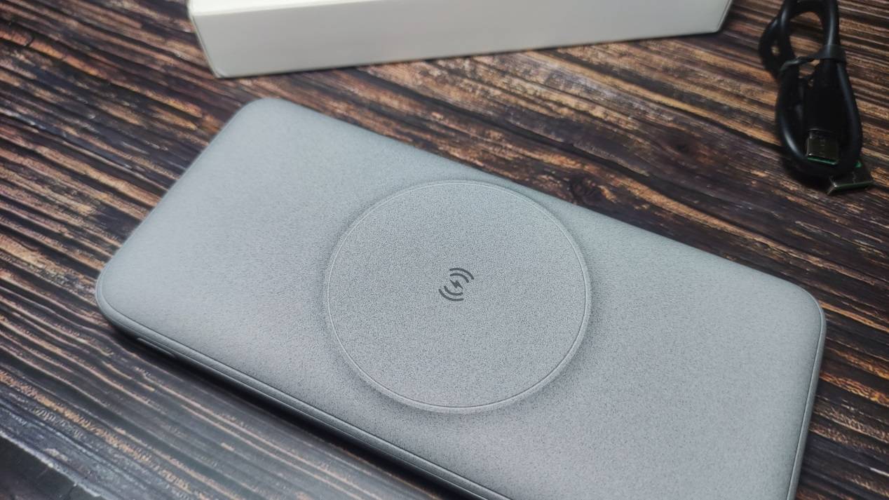 苹果无线充电宝magsafe正品识别,南卡power3充电宝无线充电测试