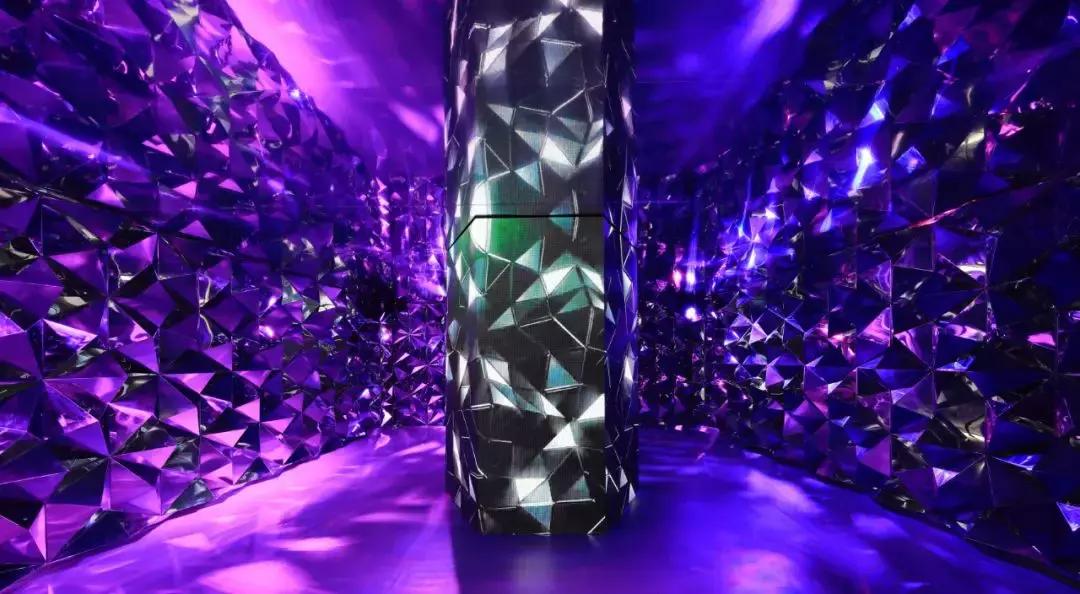 肆色圣诞，点亮奇迹！这个圣诞季和兴业太古汇一起爱混敢嗲！