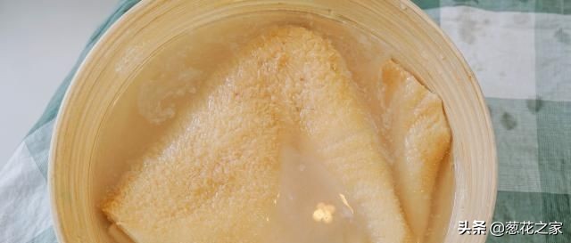 牛肚煮熟了有异味怎么去除,牛肚怎么洗才好吃呢