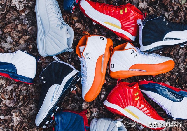 aj复古篮球鞋灰白蓝,不一样颜色的aj