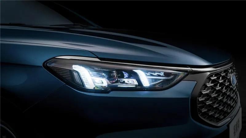 全新福特福睿斯三缸实拍,新款福特福睿斯四缸