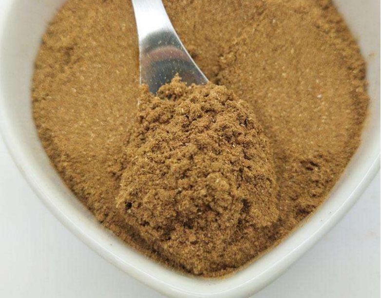 五香粉和十三香哪个调饺子馅好吃,没有五香粉十三香可以用什么代替