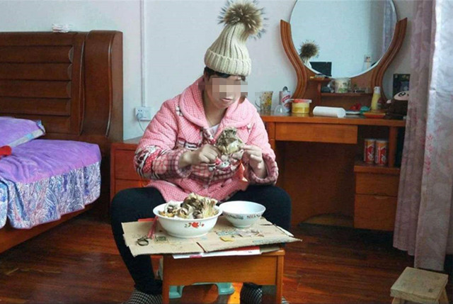 坐月子爱出汗怎么办,为什么坐月子很容易出汗