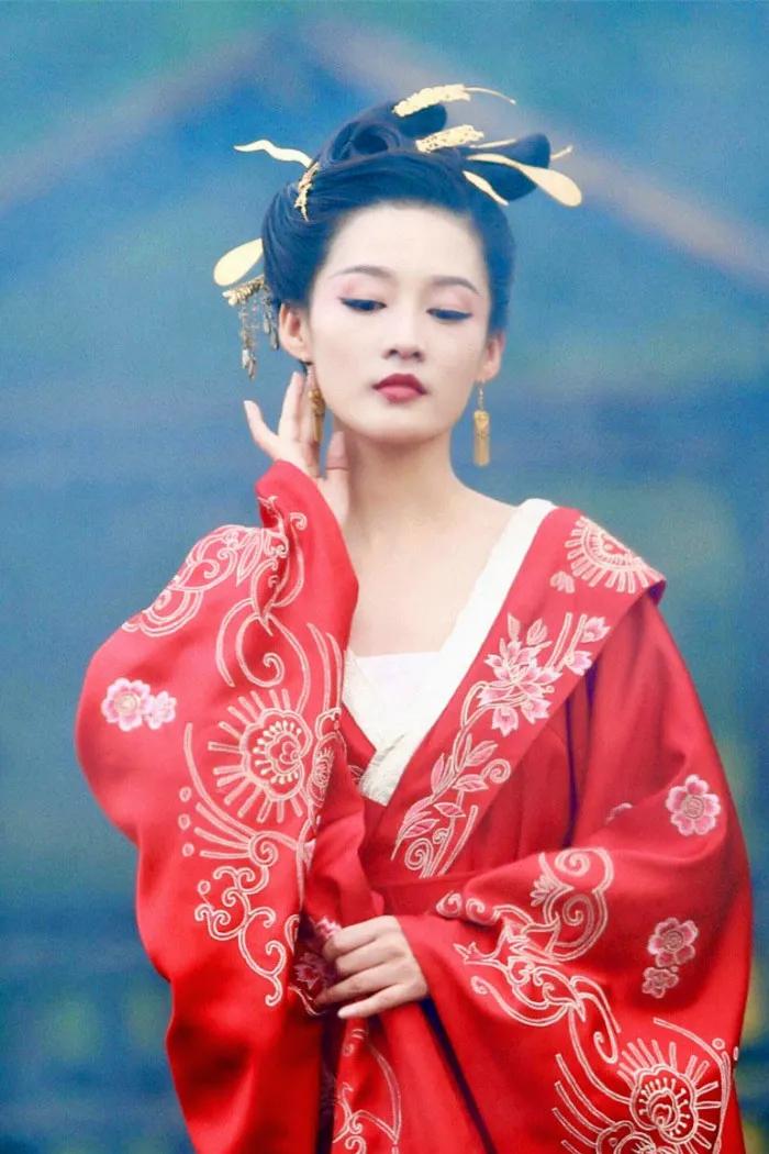 江苏十大女星,江苏出生的十大美女明星盘点