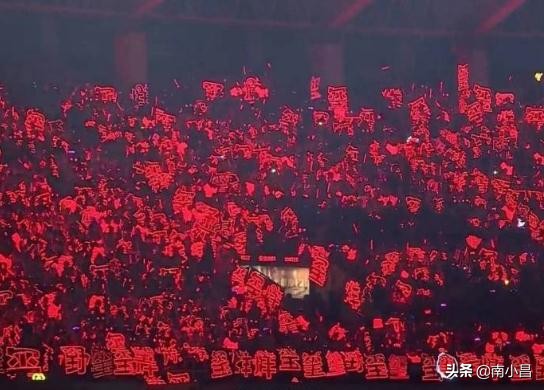 tfboys六周年演唱会准备阶段,tfboys六周年演唱会小动作