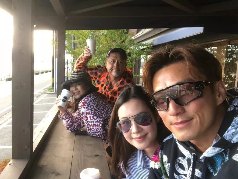 恭喜恭喜！TVB力捧小生与圈外女友注册结婚：结束5年爱情长跑