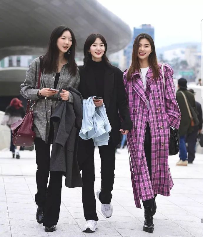 永不淘汰的格纹元素,格纹重塑经典复古摩登风强烈来袭