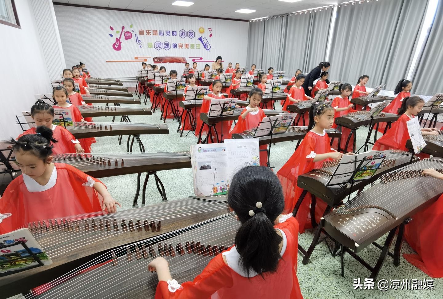 加强未成年人思想道德建设的照片,加强未成年人思想道德教育活动