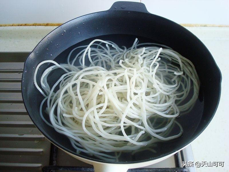 新疆炒米粉怎么炒才好吃又不粘锅,炒米不粘锅