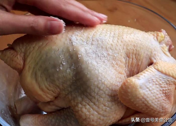 秘制荷叶鸡鲜嫩多汁太解馋了,正宗清蒸荷叶鸡做法培训中心