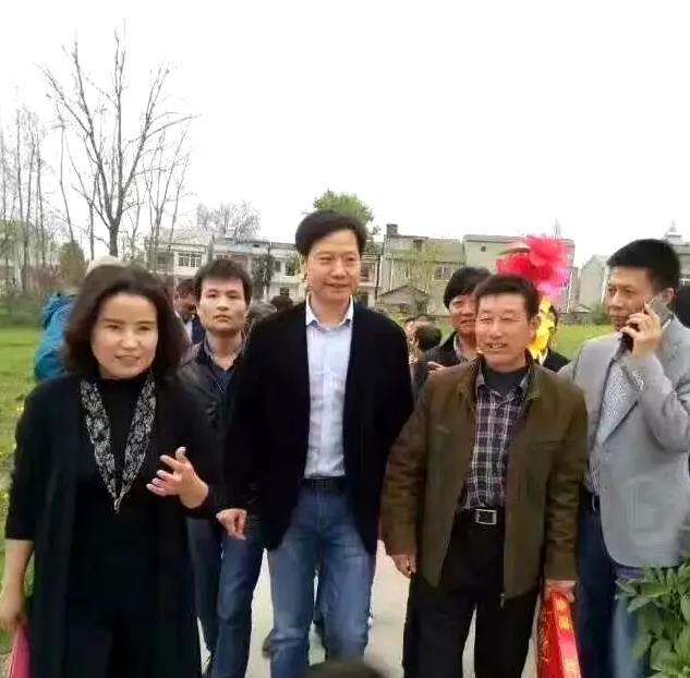 雷军说云服务行业,雷军为什么放弃金山云服务