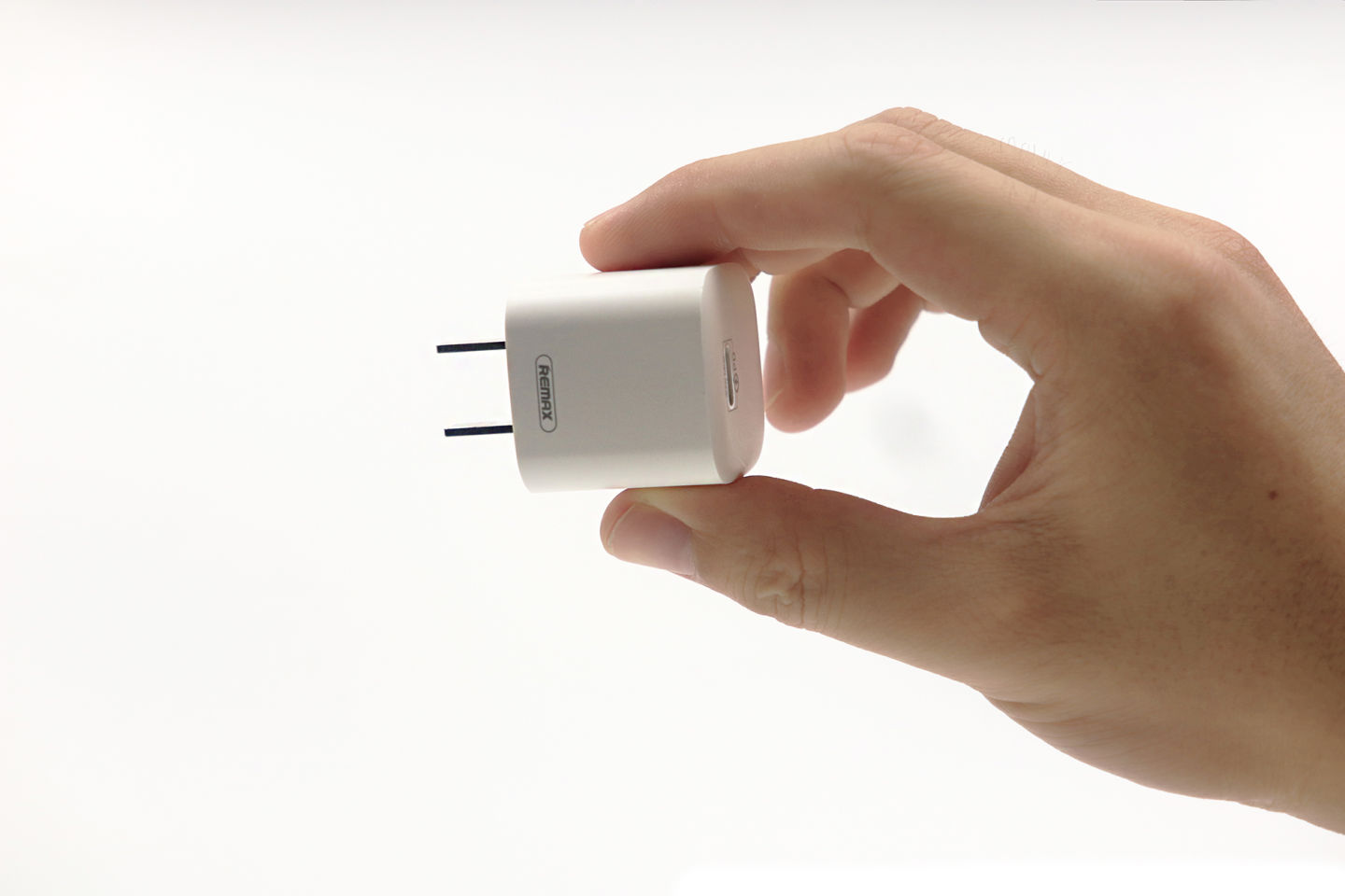 迷你氮化镓120w快充,氮化镓充电器120w机械革命