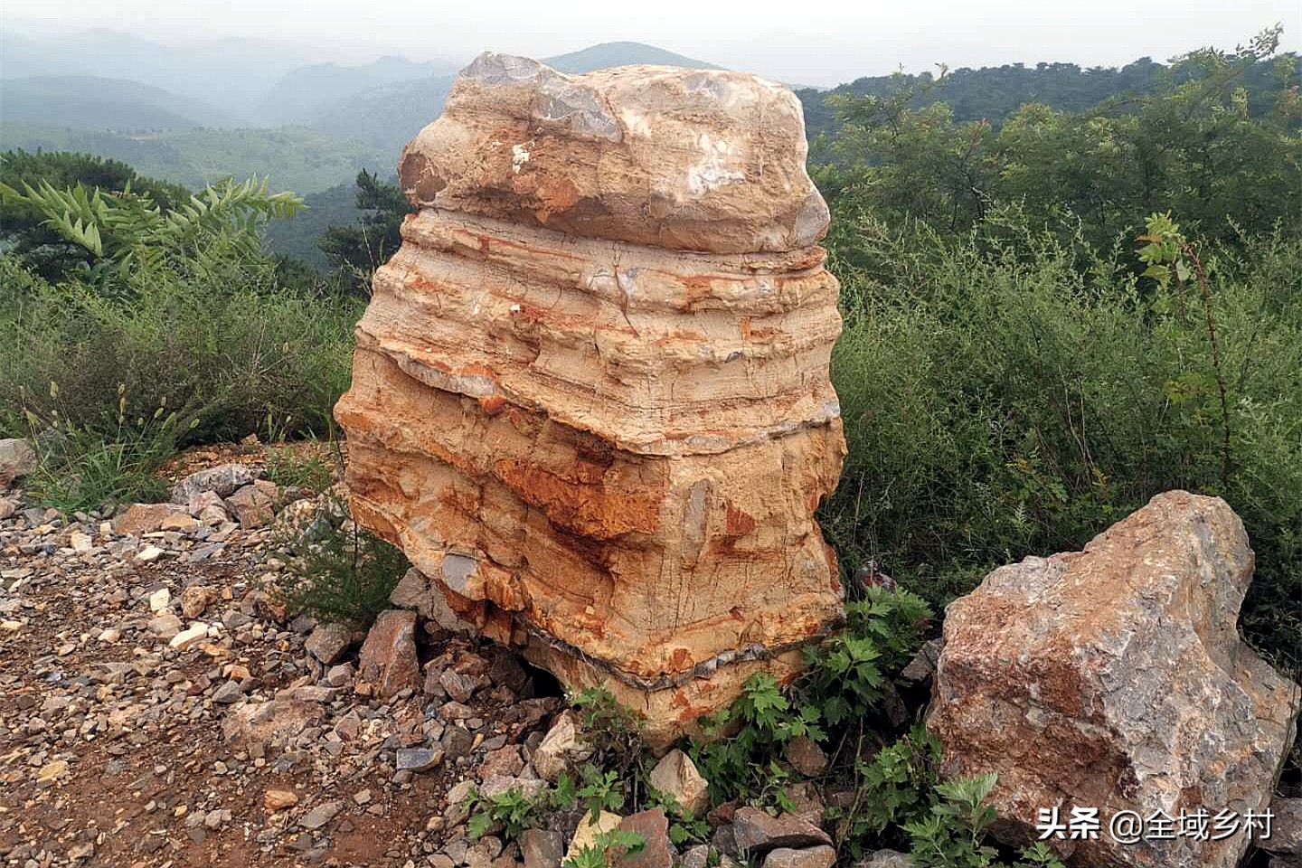 卢氏大山的风景,三门峡市卢氏县官道口石大山