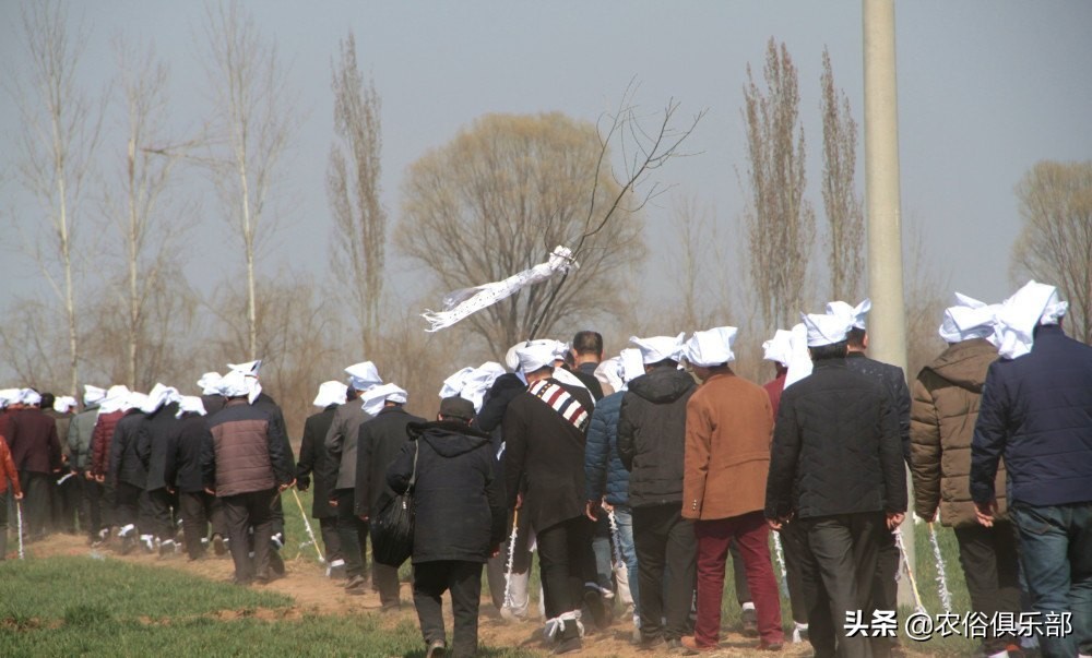 农村出殡有什么讲究和习俗,农村出殡规矩很多