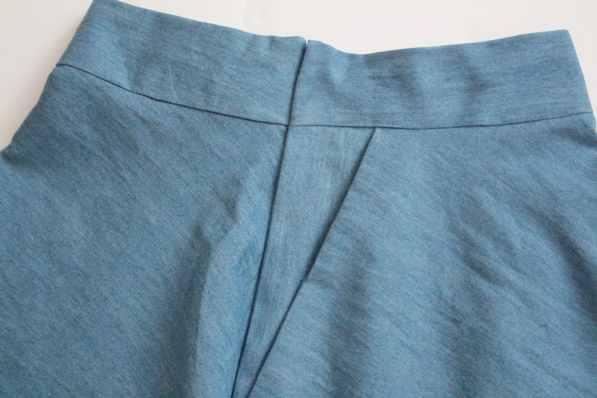 怎么把裙子后面的拉链改成绑带,裙子侧边怎么装拉链最简单方法