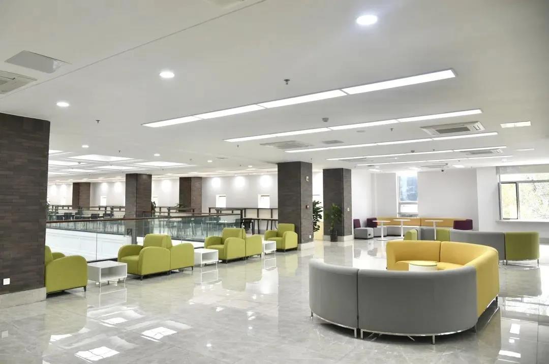 全辽宁省最大的图书馆,辽宁省图书馆多功能厅