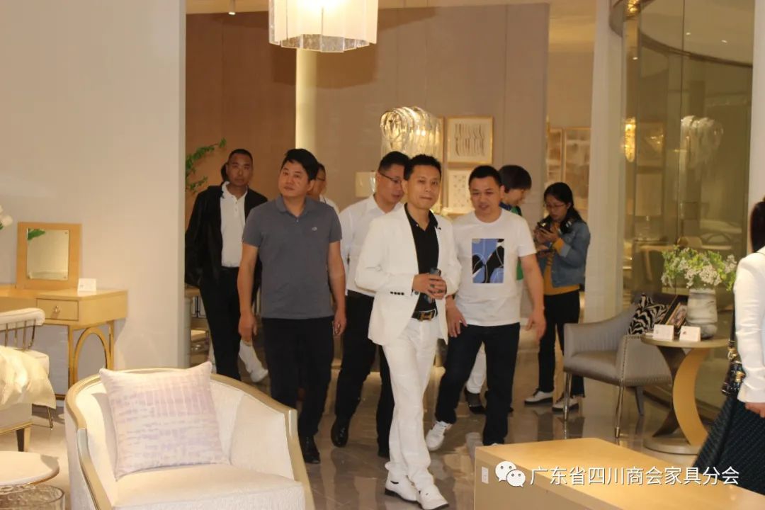 广东四川商会红木家具分会,照明商会赴企业考察交流