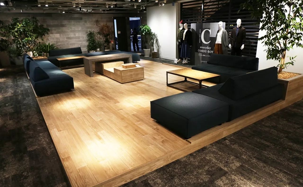 时装周的亲身经历,最日常的时装周