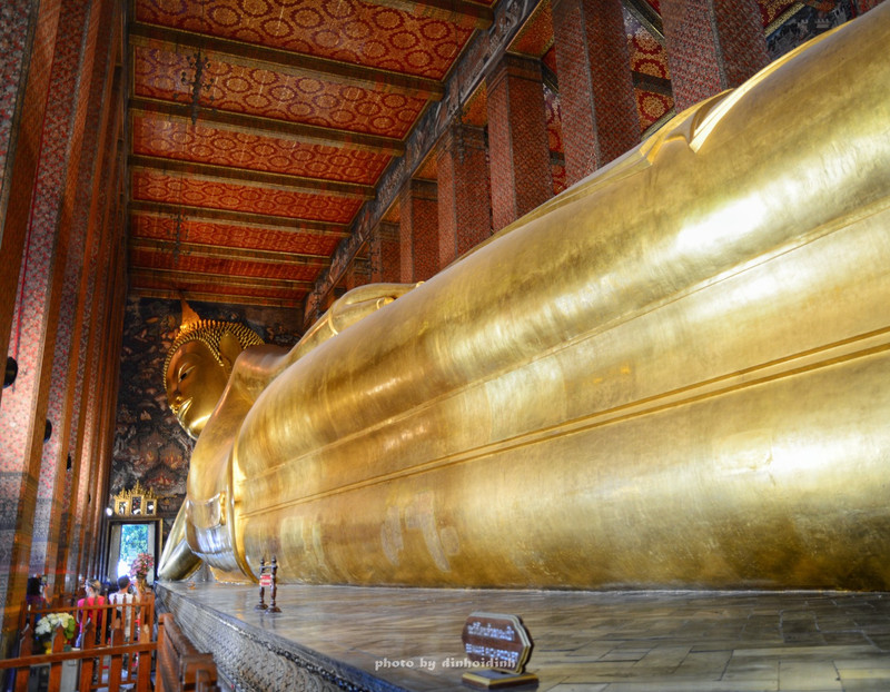 曼谷卧佛寺庙在哪里,曼谷卧佛在卧佛寺里面哪里