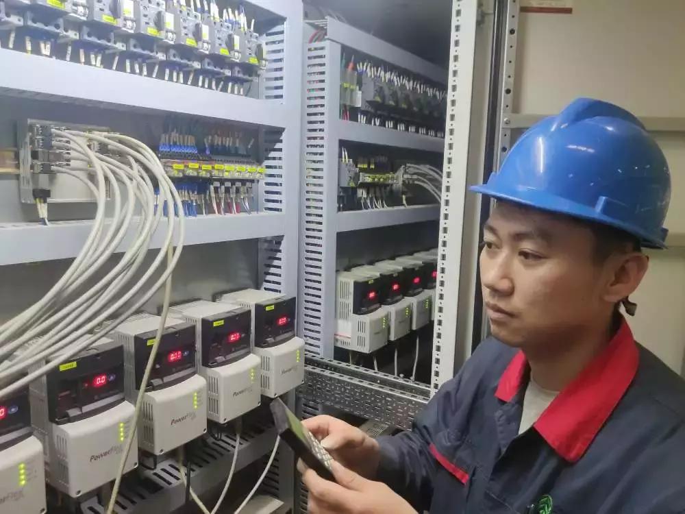 五一劳动节致敬劳模,五一劳模精神心得体会