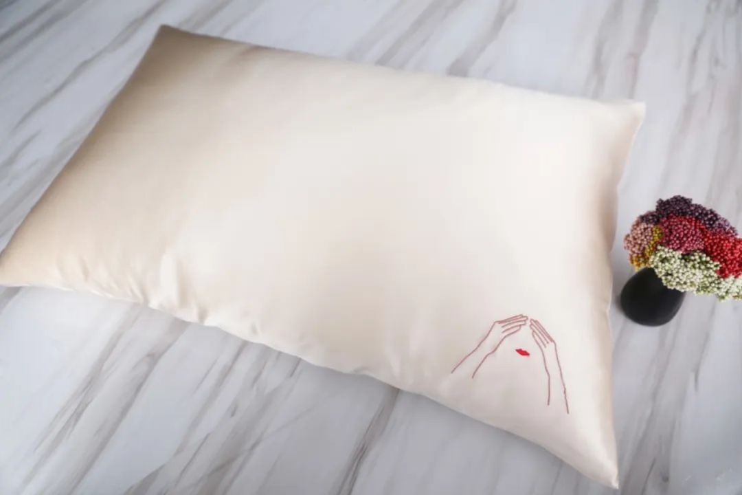 夏季必备真丝枕套,真丝枕套眼罩套盒