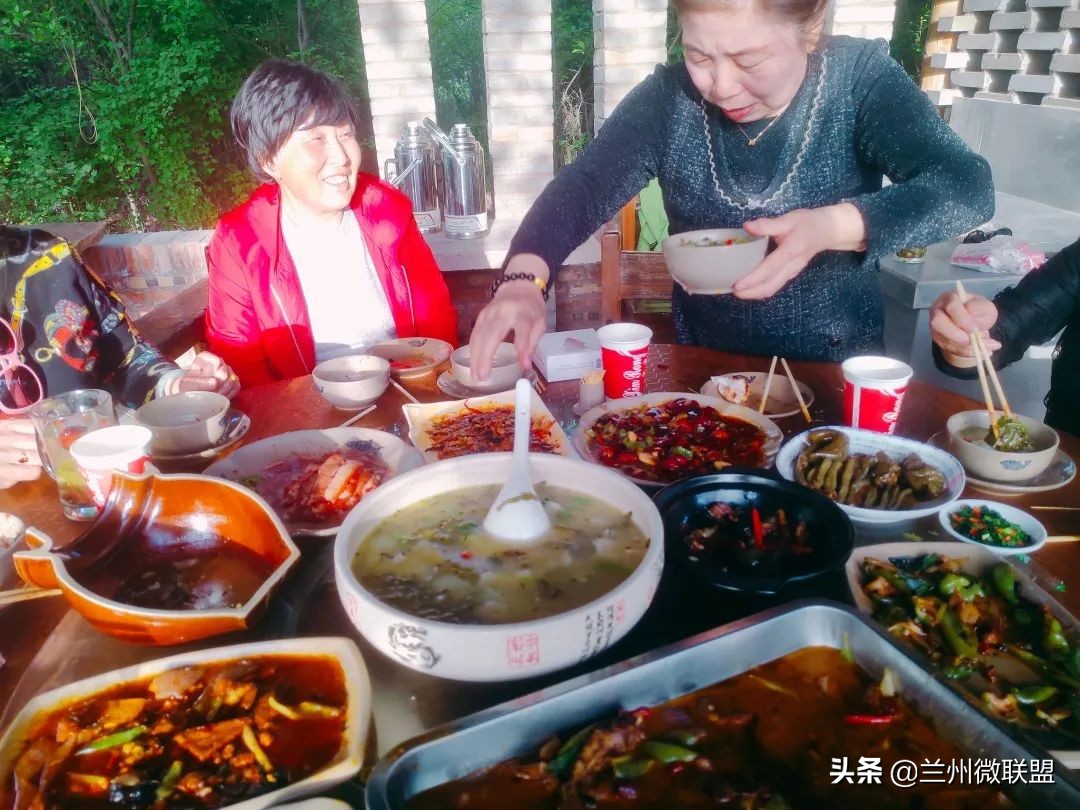 杏林湖黑天鹅,五一假期观光兰州