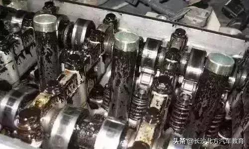 怎样分辨假机油和真机油,网上买的机油怎么判断机油真假