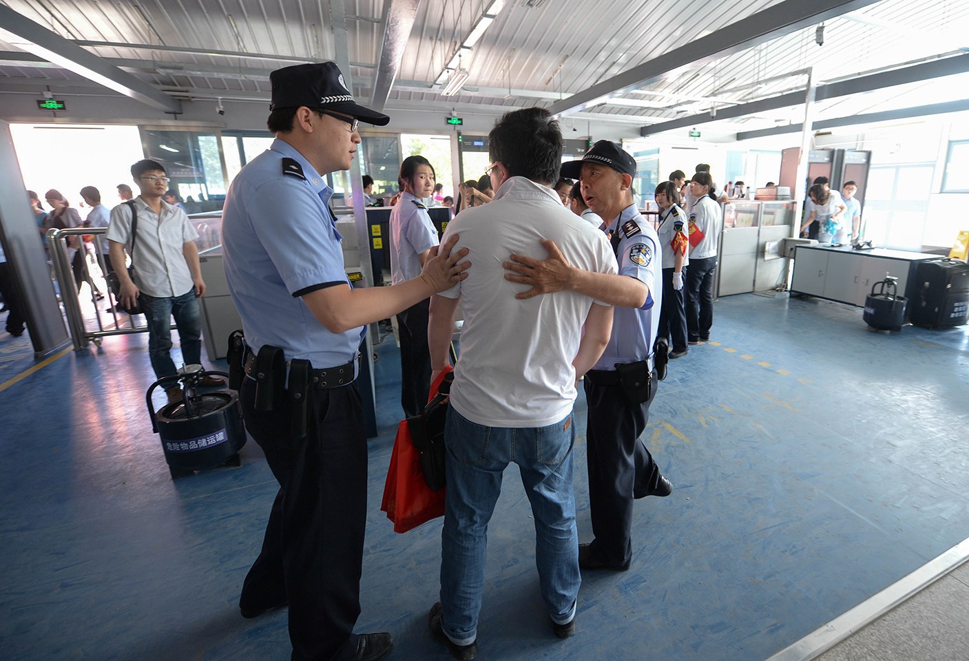 地铁正式工干不长久的原因,地铁上班不累的岗位