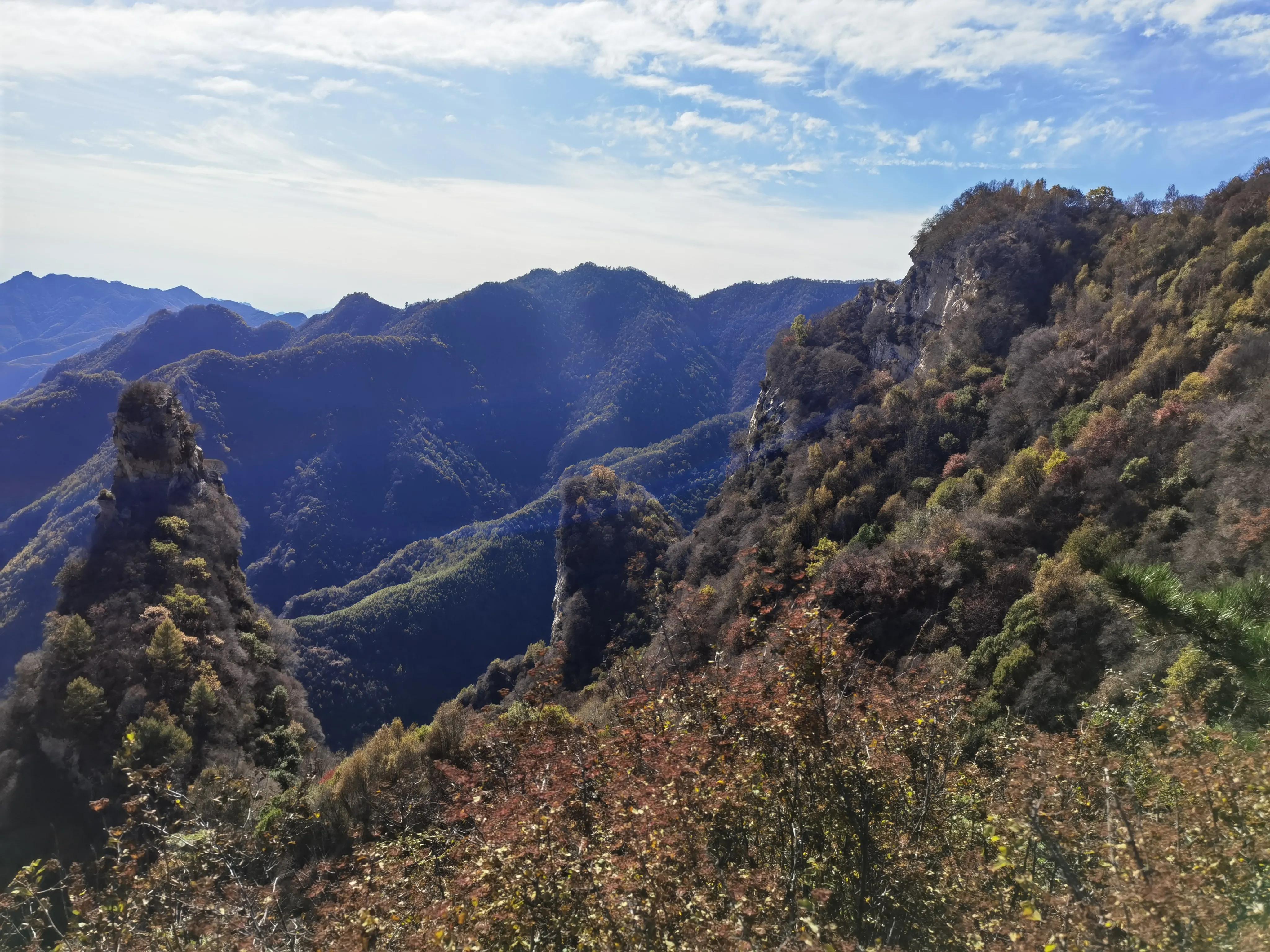 都知夏日驼梁美，秋季呢？阜平花塔村进山带您领略最美的秋日驼梁