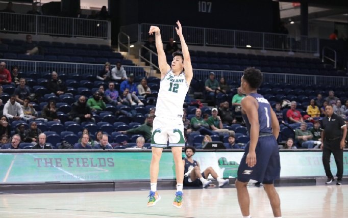 辽宁男篮郭艾伦三分逆转,辽宁男篮新星创纪录三分25中22