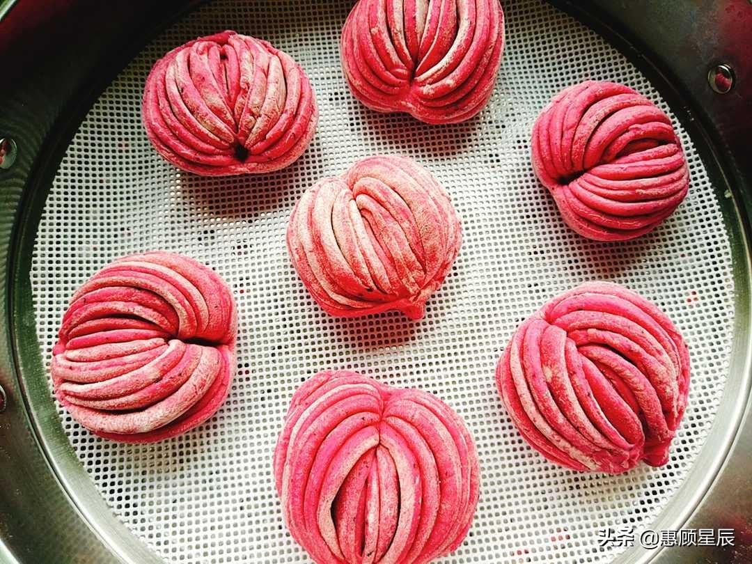 火龙果加鸡蛋加面粉做什么好吃,火龙果直接加面粉做好吃的