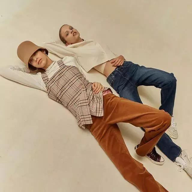 孔孝真同款衬衫豹纹绿色,孔孝真穿搭都是什么品牌