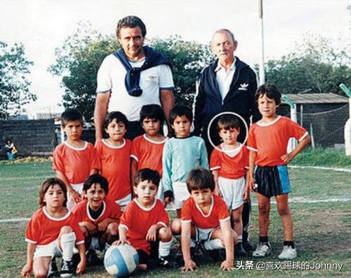 球星故事梅西,球星童年故事