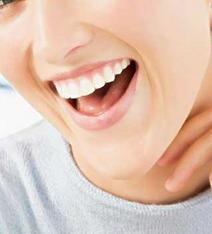 牙齿矫正和种植牙,牙齿矫正和烤瓷牙哪个更简单