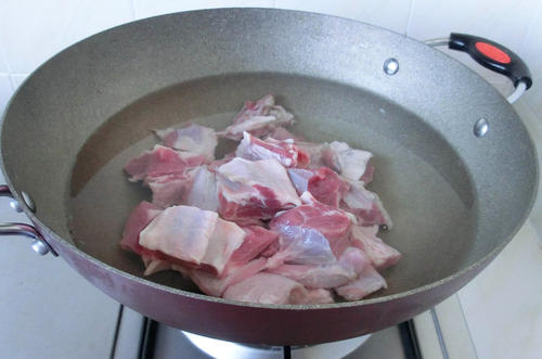 炖牛肉软烂无比的秘诀不放山楂,炖牛肉软烂入味黄焖