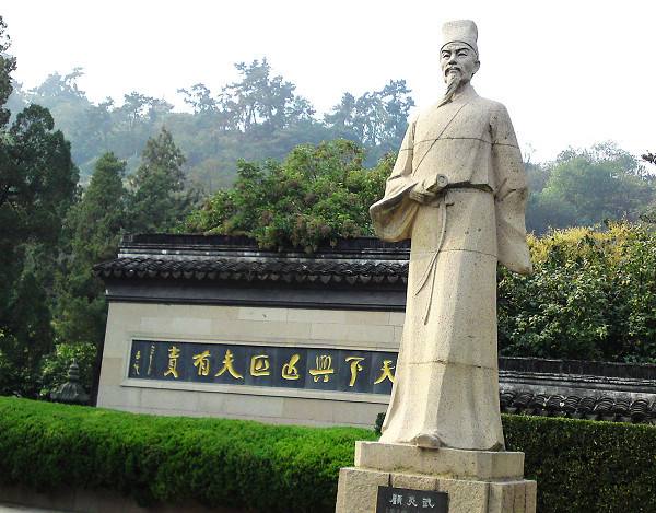 咬文嚼字斟酌字句,咬文嚼字示例