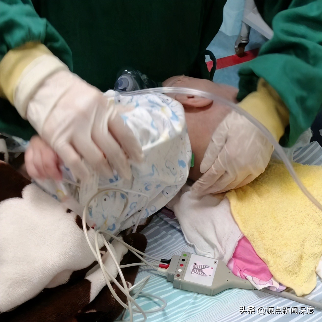 广东一婴儿诊断脑瘫,母亲找卫健局投诉放局里,送医救治10天去世,父亲做DNA要回遗体,涉事医院遭处罚