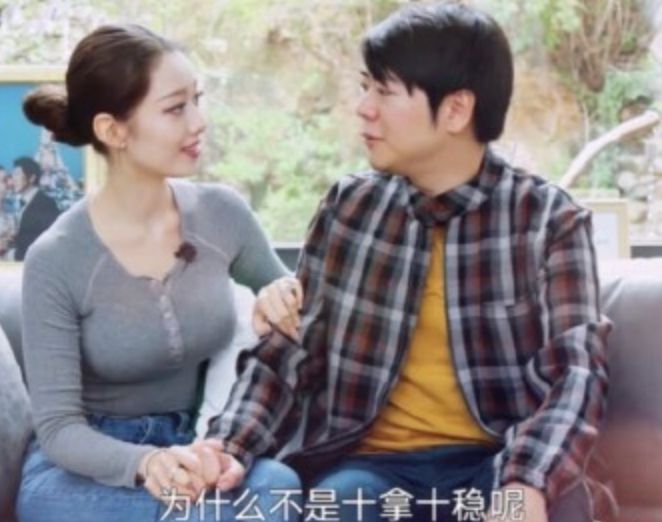 吉娜和郎朗沙漏裙,吉娜露肩礼服照片