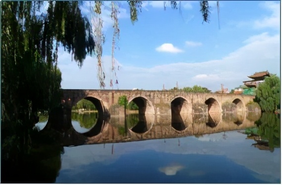 云南禄丰旅游线路攻略图,云南冬季自驾游最佳线路图