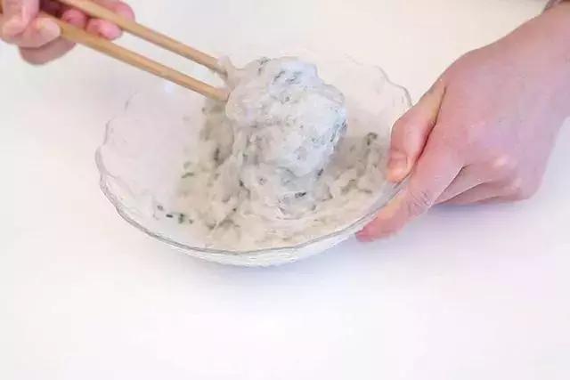 虾丸和黄瓜皮蛋汤,宝宝辅食虾丸汤九个月做法