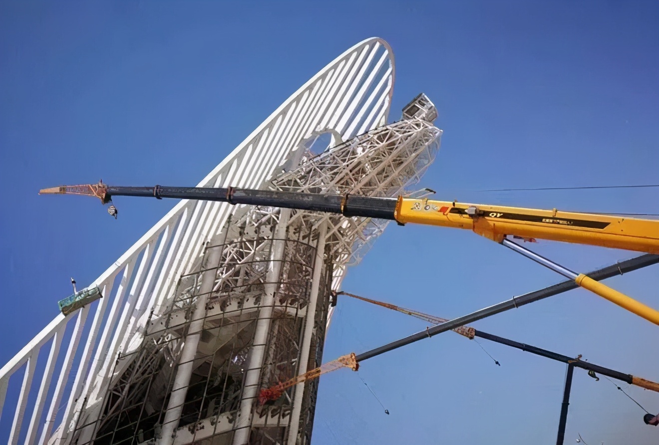 吊车租赁公司为什么难以做大？吊装“游击队”靠谱吗？